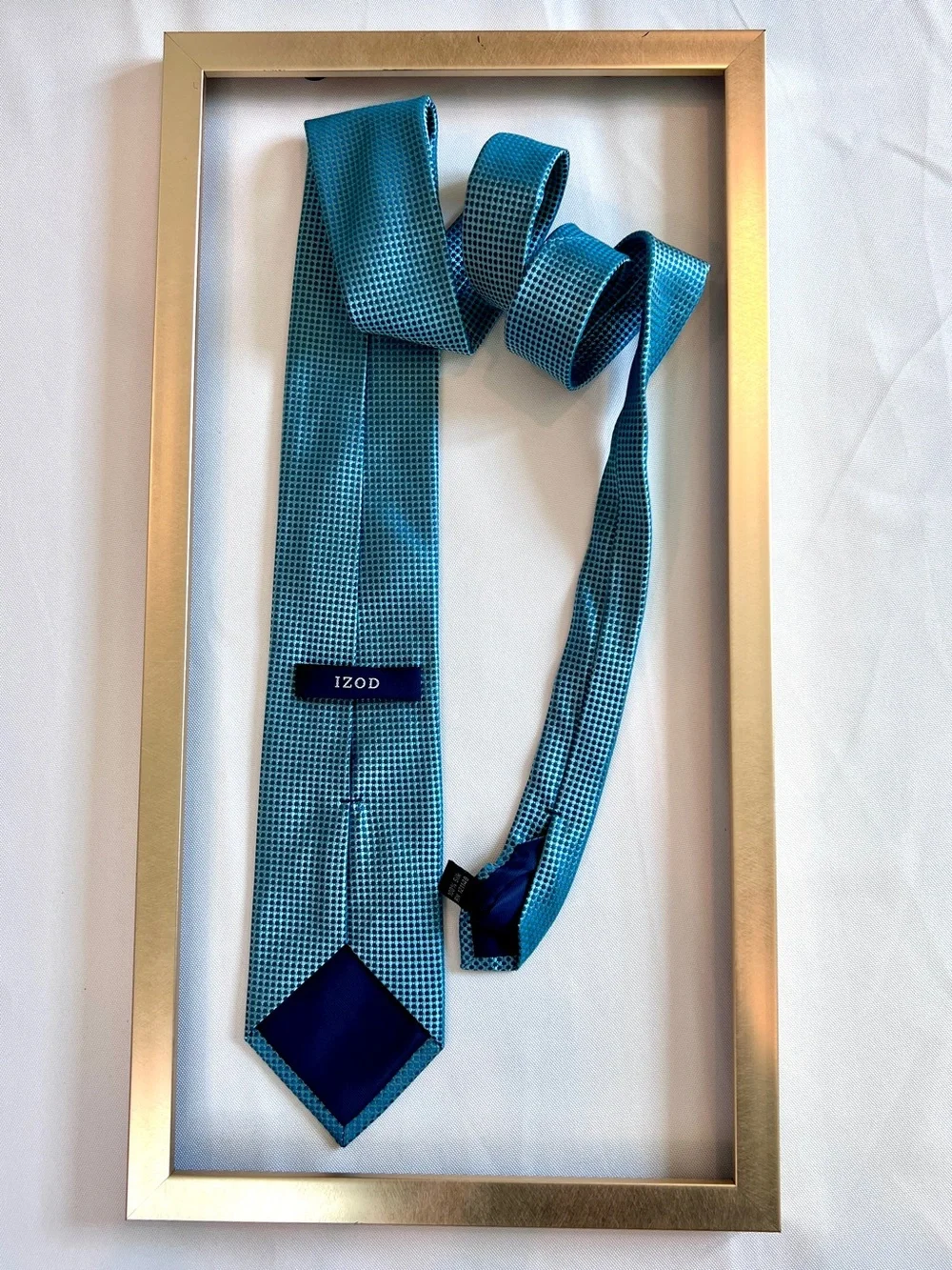 Izod Teal/Aqua Blue Micro-Check 100% Silk Tie excellent condition